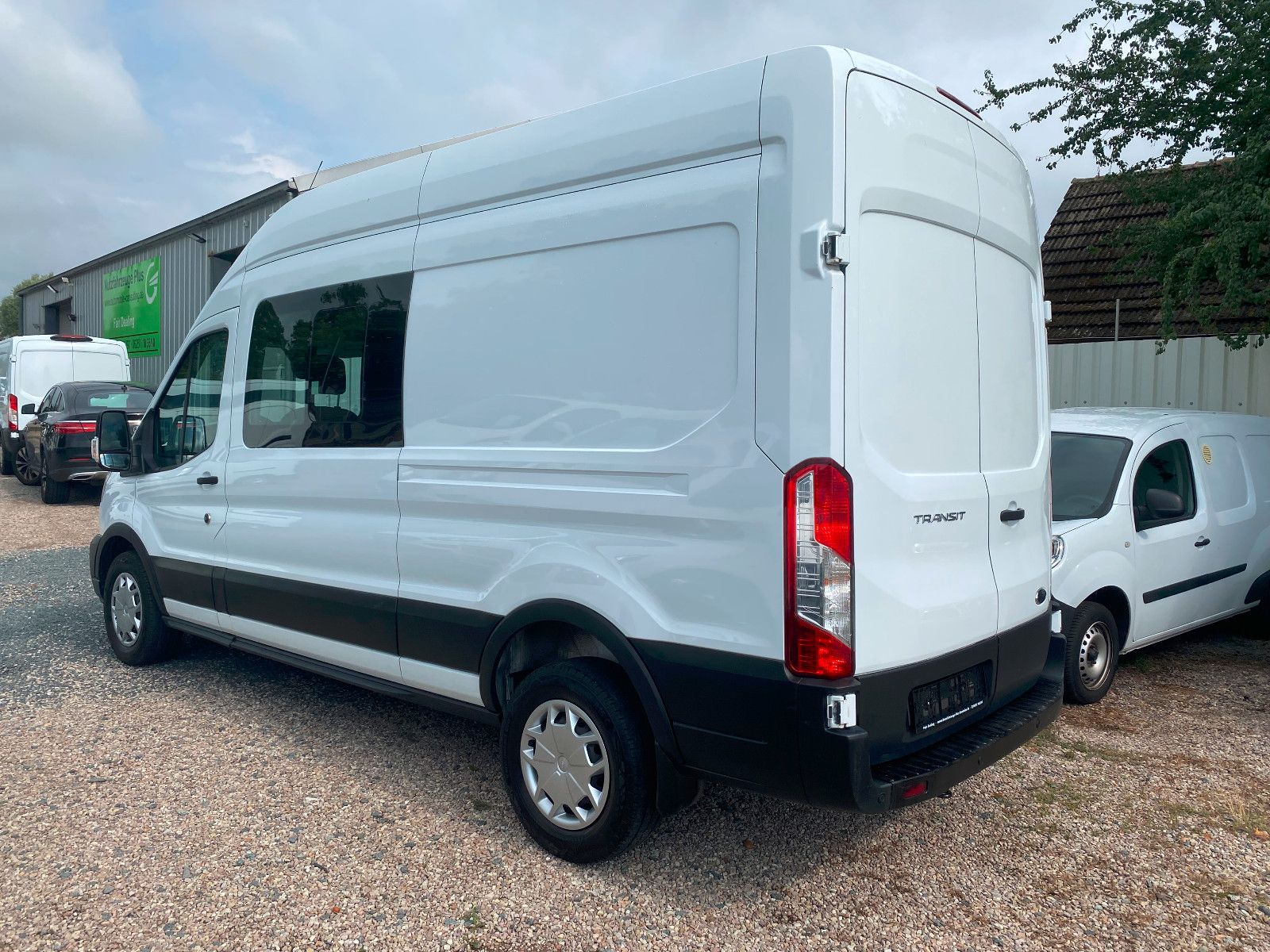 Fahrzeugabbildung Ford FORD Transit 350 L3H3 Lkw VA Trend Doka,1Hd