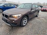 BMW X1 20 i xDrive HU-NEU - BMW X1 aus 2012 mit Benzin-Antrieb: Geländewagen