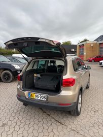 Volkswagen Tiguan - 9