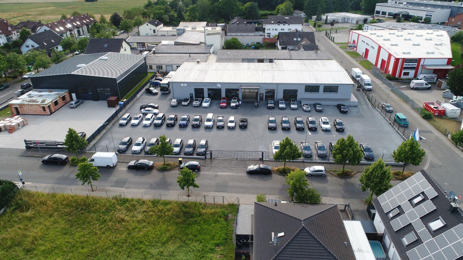 showroom-image-bottom
