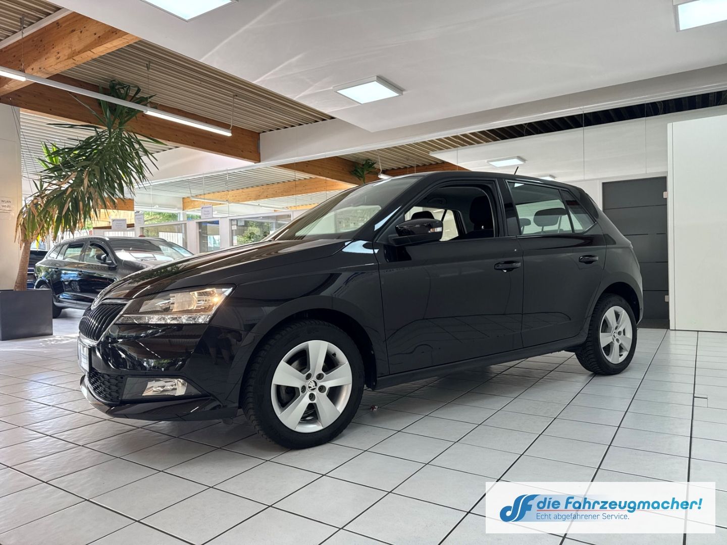 Fahrzeugabbildung SKODA Fabia Style 1.0 TSI CarPlay Klimaautom Musikstre