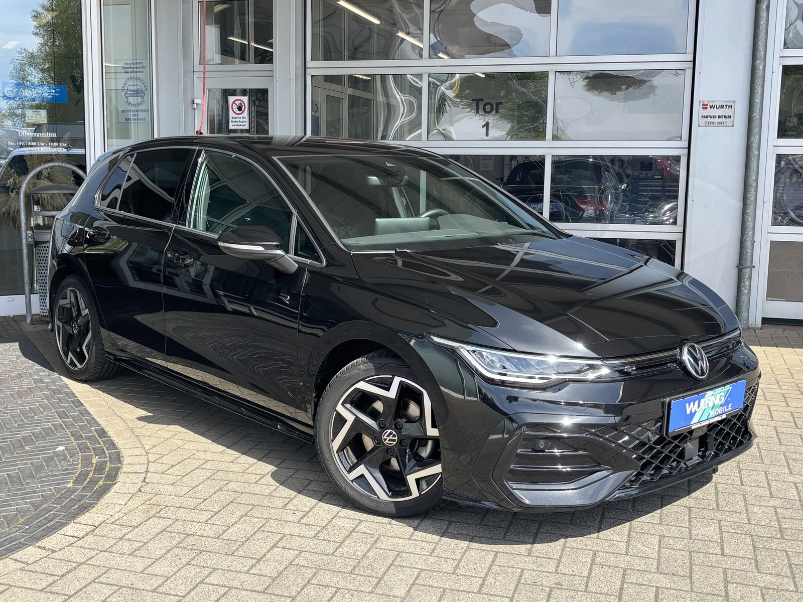 Volkswagen Golf 1.5 TSI R-Line ACC Leder/Alcantara LED CAM imagem 3