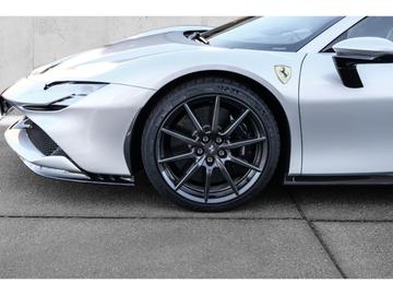 2020 Ferrari SF90 缩略图 11