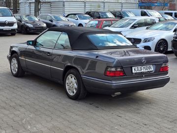 Mercedes E 220 - 6