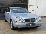Mercedes-Benz E 220 Elegance/Klima/Navi/100700km! - Mercedes-Benz E-Class aus 1999