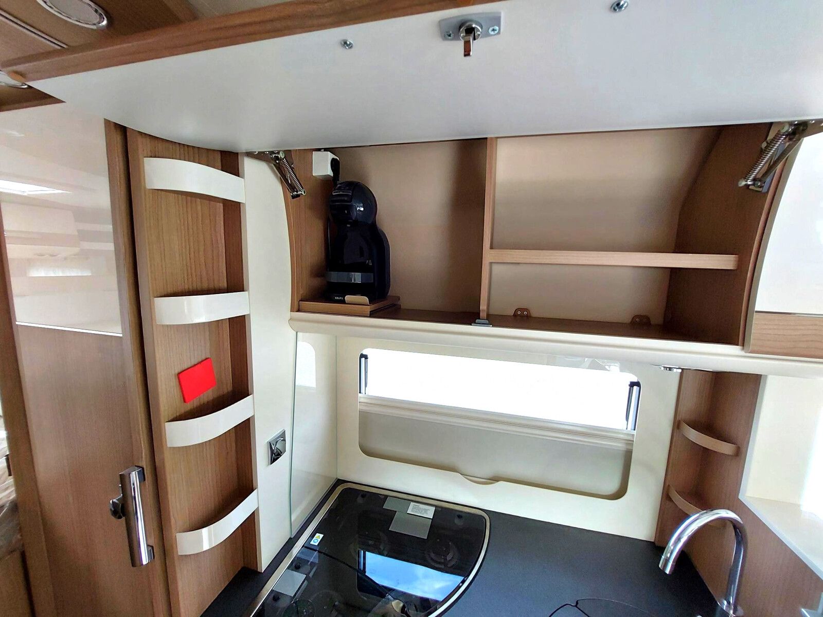 Fahrzeugabbildung Malibu I 460 KB LE comfort Automatik Markise