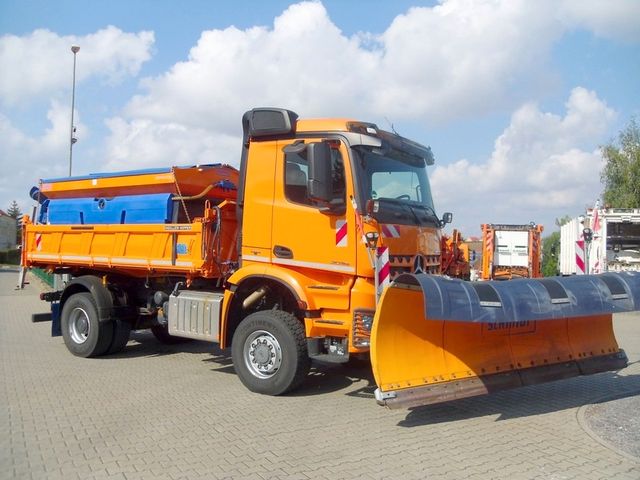 Mercedes-Benz Arocs 2036 WD AK 4x4 / Winterdienst