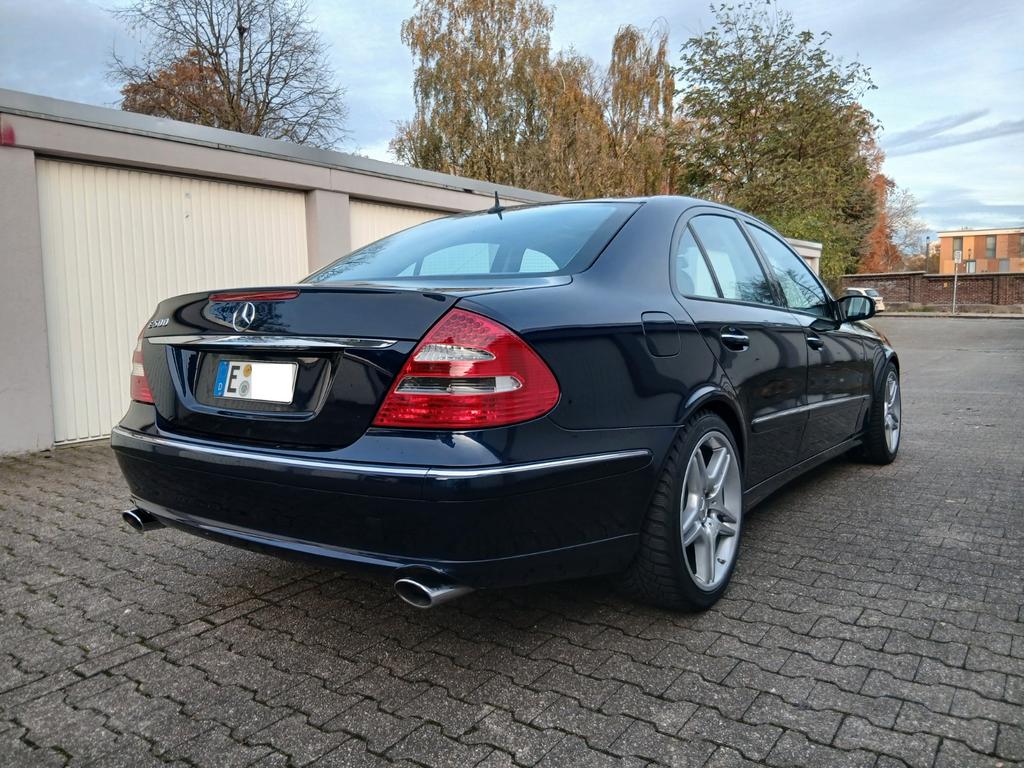 Mercedes-Benz E 500