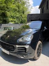 Porsche Cayenne Diesel Platinum Edition Platinum Edition - Porsche Cayenne Gebrauchtwagen in Essen