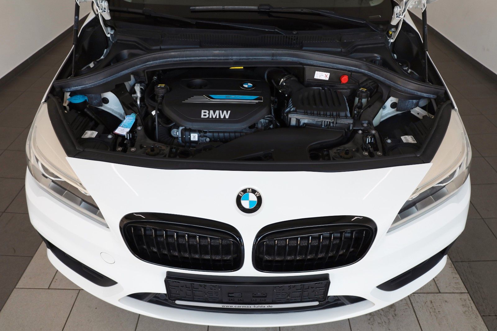 Fahrzeugabbildung BMW 225xe Active Tourer Advantage Navi,LED,SH,PDC