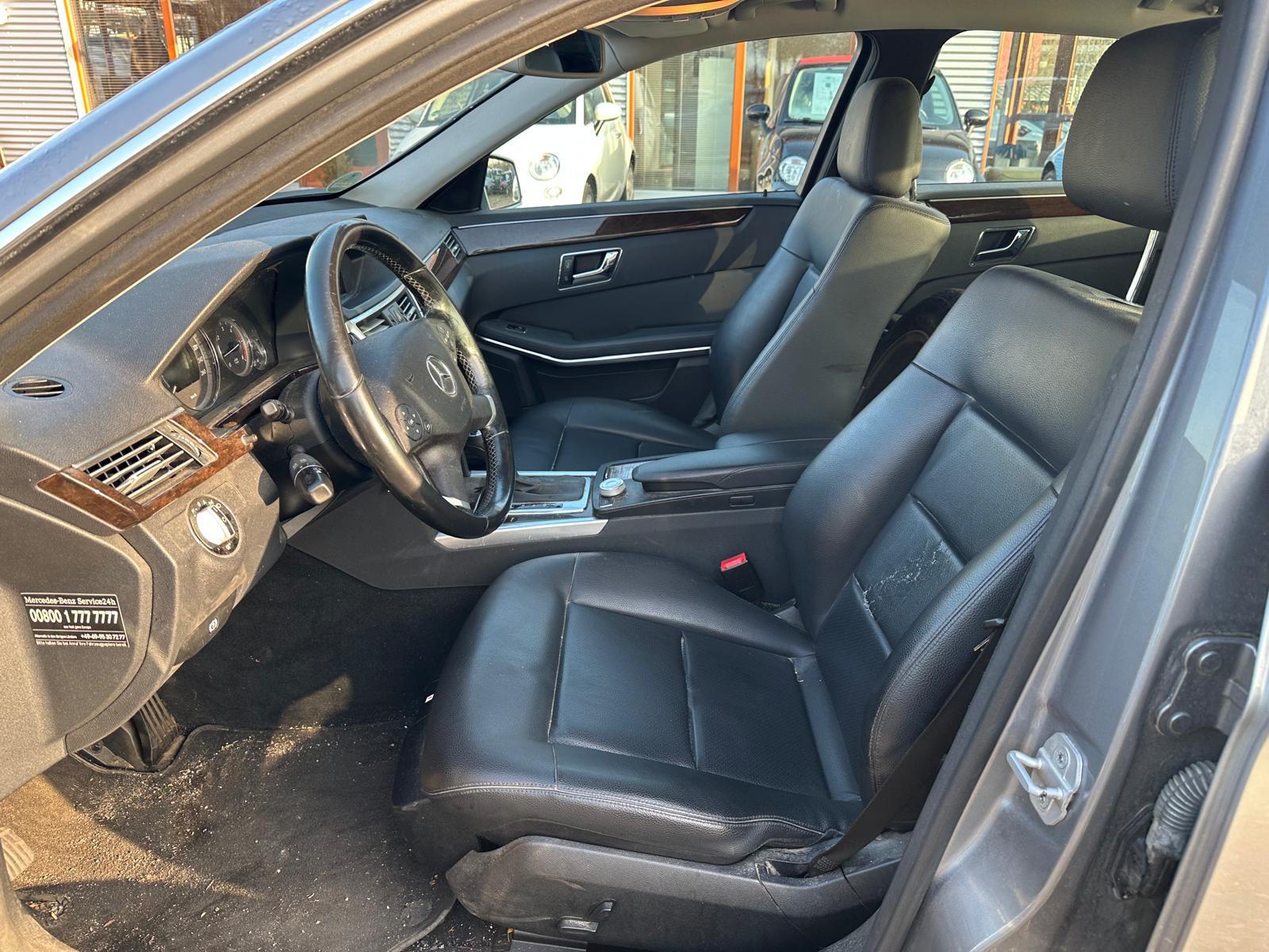 Mercedes-Benz E E 220 CDI BlueEfficiency