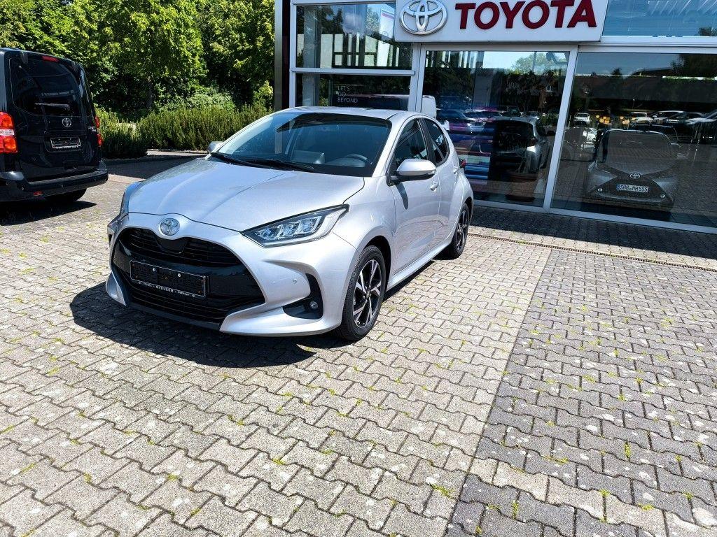 Toyota Yaris Hybrid 116 1.5 VVT-i Teamplayer