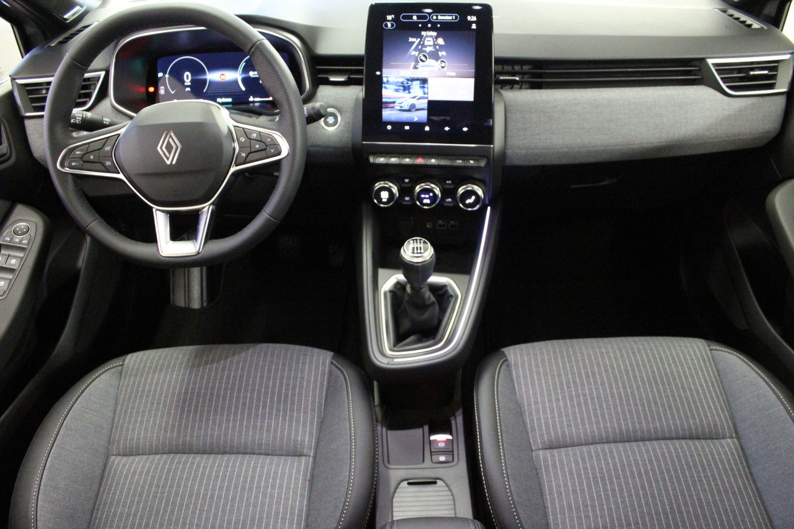 Fahrzeugabbildung Renault Clio TCe 90 Techno *Look-Paket*Winter-Paket*Bose