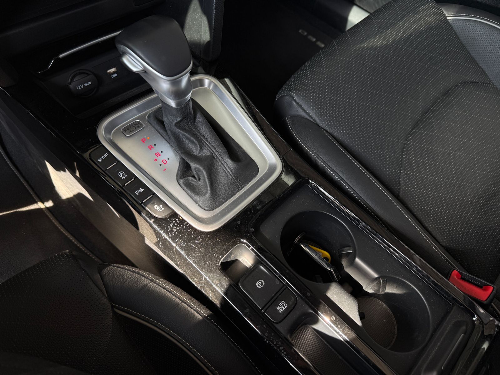 Fahrzeugabbildung Kia XCeed Platinum Edition PANO LEDER LED NAV SHZ