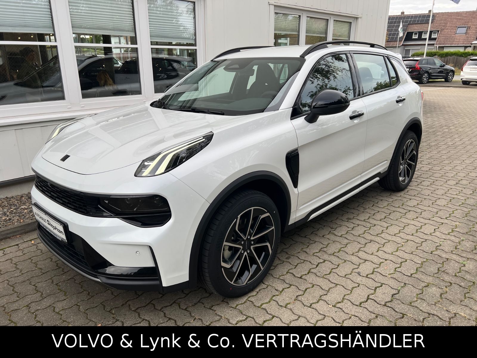 Lynk & Co 01