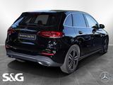 Mercedes-Benz B 200 d DISTRONIC+KEYLESS+CARPLAY+MBUX+360°+17" - gebrauchte Mercedes-Benz B 200 aus dem Jahr 2022
