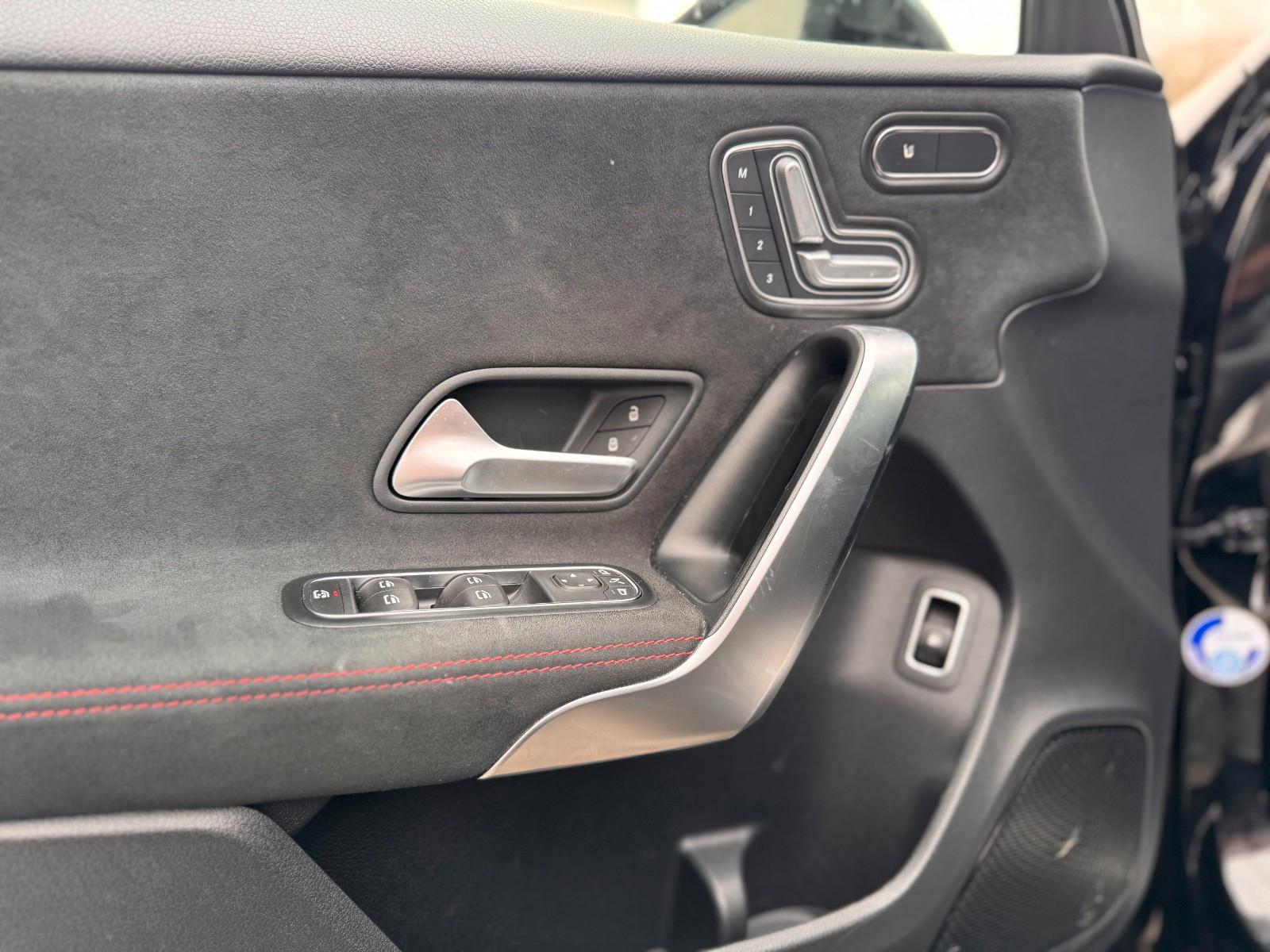 Mercedes-Benz A250e AMG /360°/MBUX/NIGHT/WIDE/CARPLAY