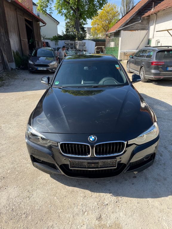 Image of BMW 320