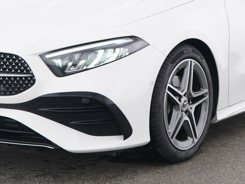 Mercedes-Benz A 200 d AMG MBUX SHZ AHK DISTR KAM KEYL LED PANO foto 4