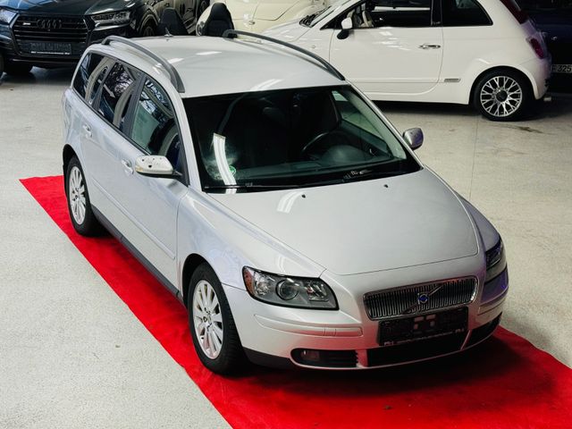 Volvo V50 Kombi 2.4i Momentum