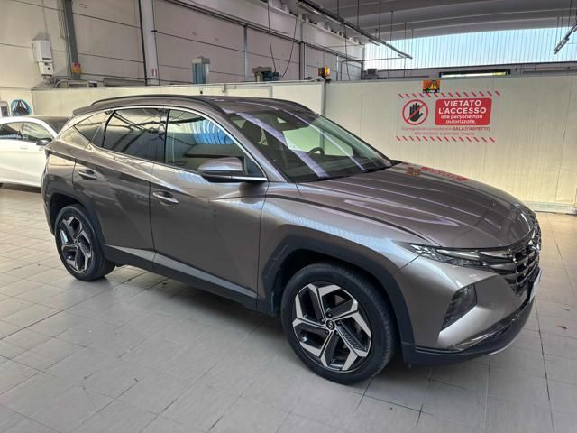 Hyundai TUCSON - 1