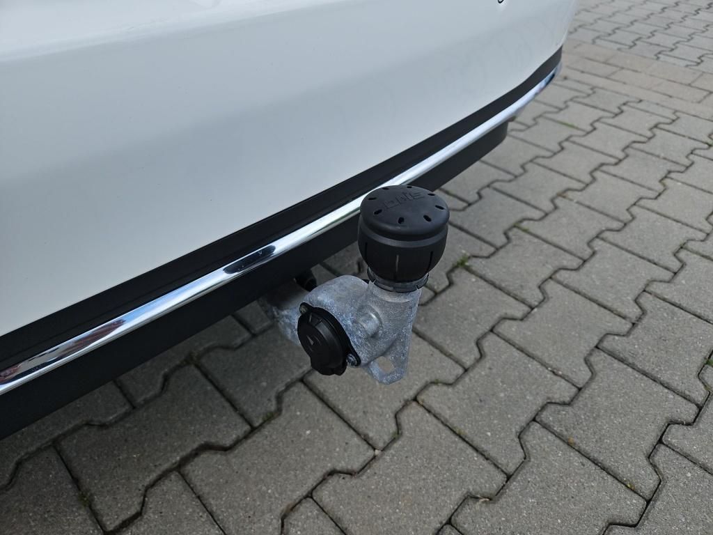 Fahrzeugabbildung Mercedes-Benz C 180 T Avantg.Adv. AHK Winterpaket Kamera LED