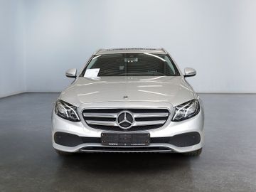 Mercedes E 200 - 2