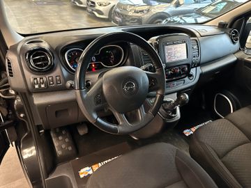 Opel Vivaro*TÜV 0828*9-SITZER*STHZ*TEMPO*AHK*PDC*