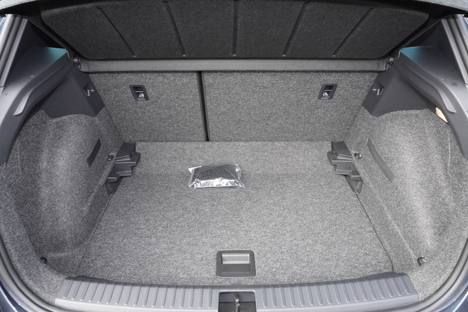 Fahrzeugabbildung SEAT Arona 1.0 TSI FR OPF (EURO 6d) FR,LED,Navi,Winte