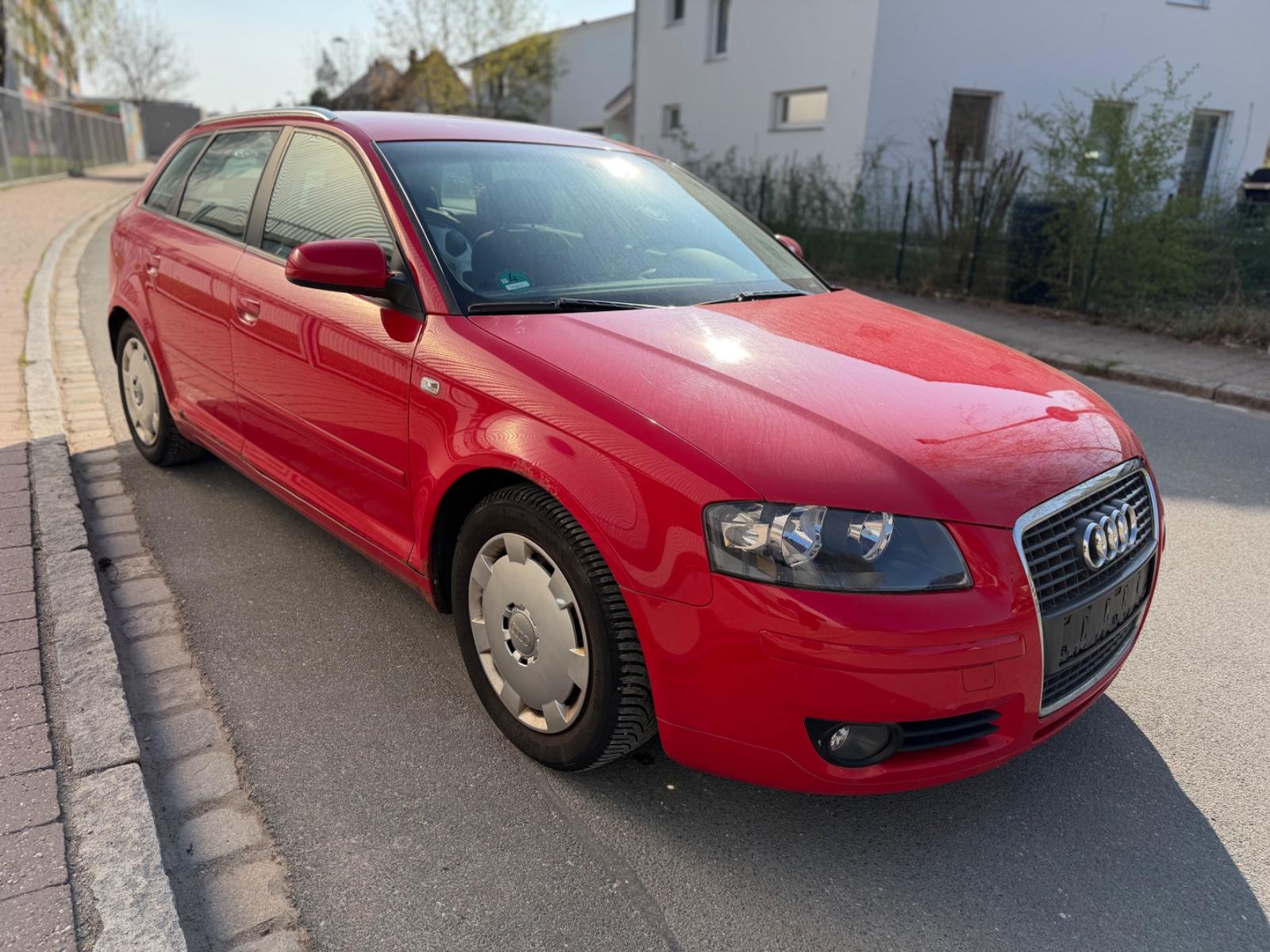 Audi A3 2.0 TDI KLIMA SCHECKHEFT EURO 4 TÜV 01-2027