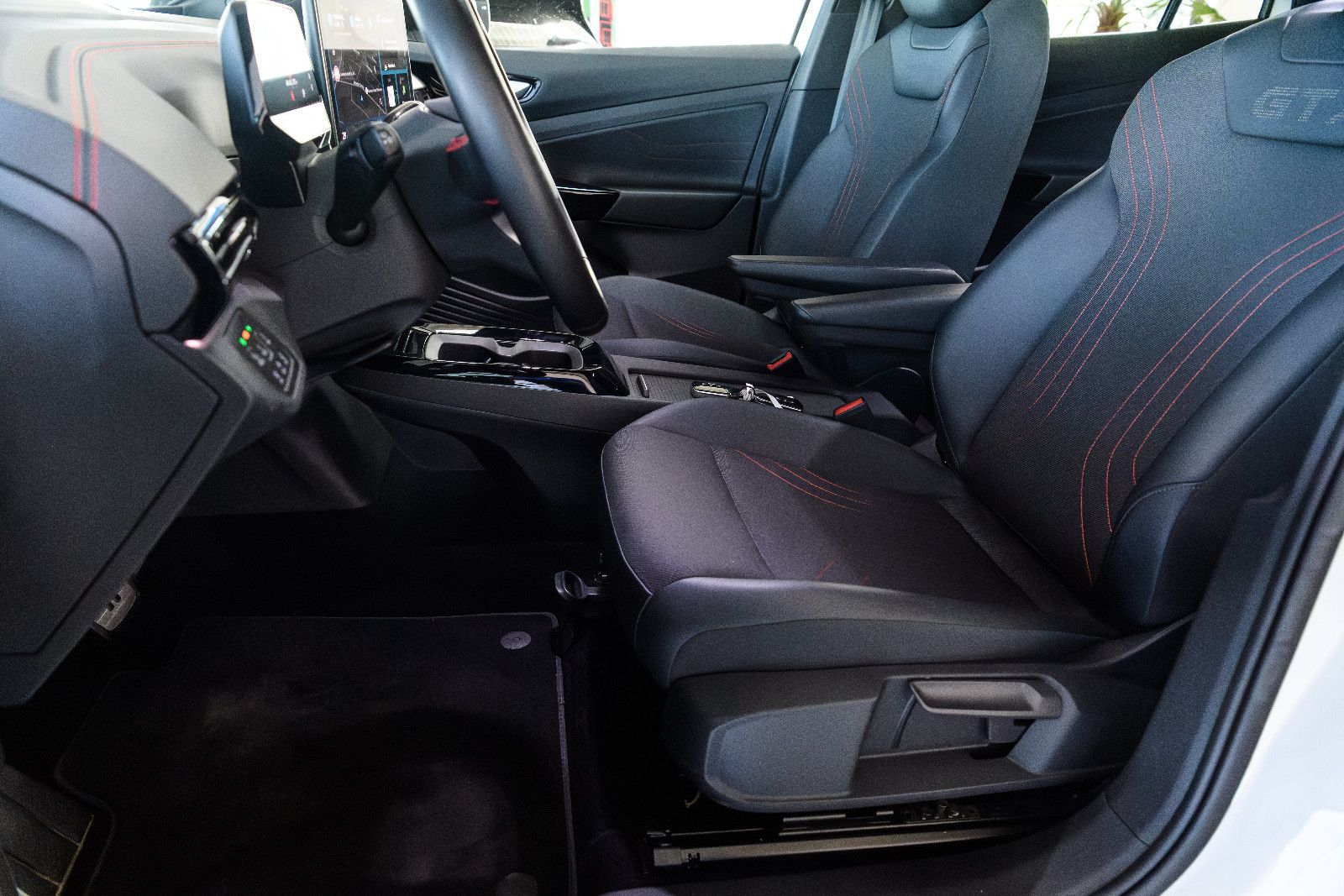 Fahrzeugabbildung Volkswagen ID.4 GTX 4Motion IQ-LED+360°KAM+E-HECK+WÄPU+APP