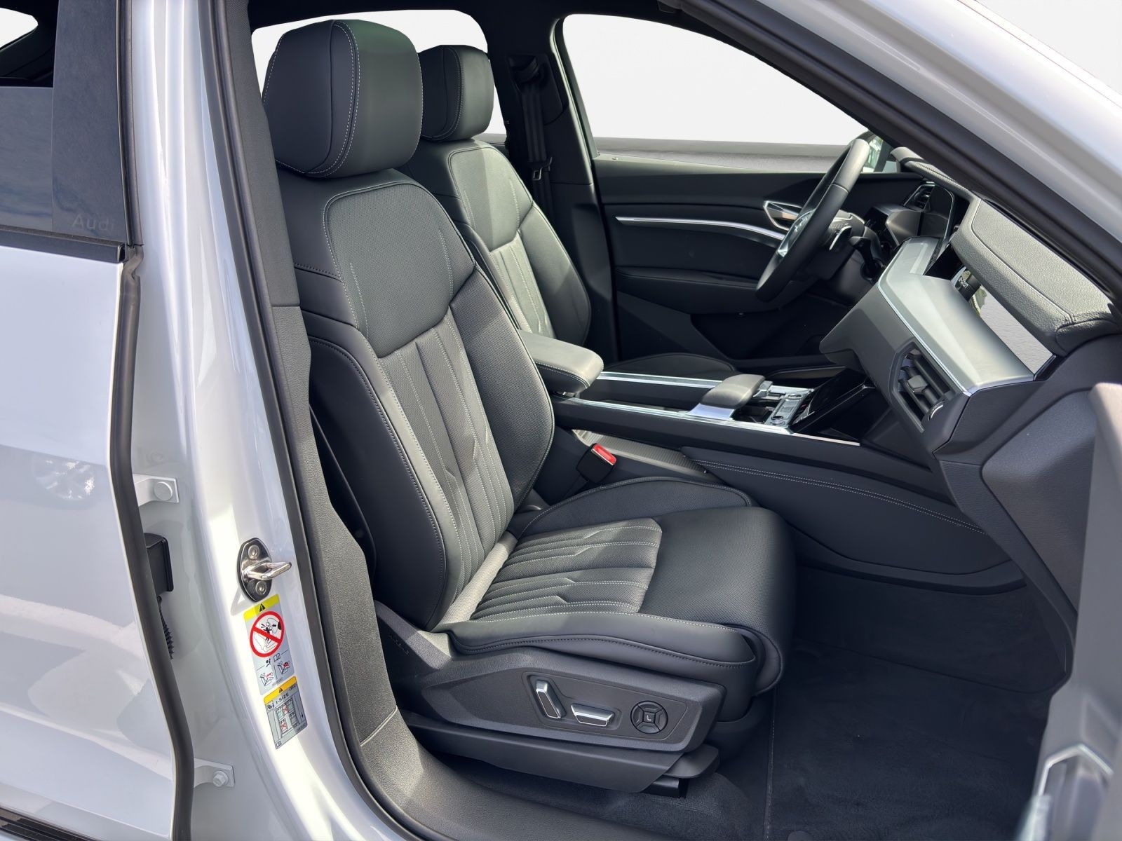 Audi Q8 e-tron - Bild 4