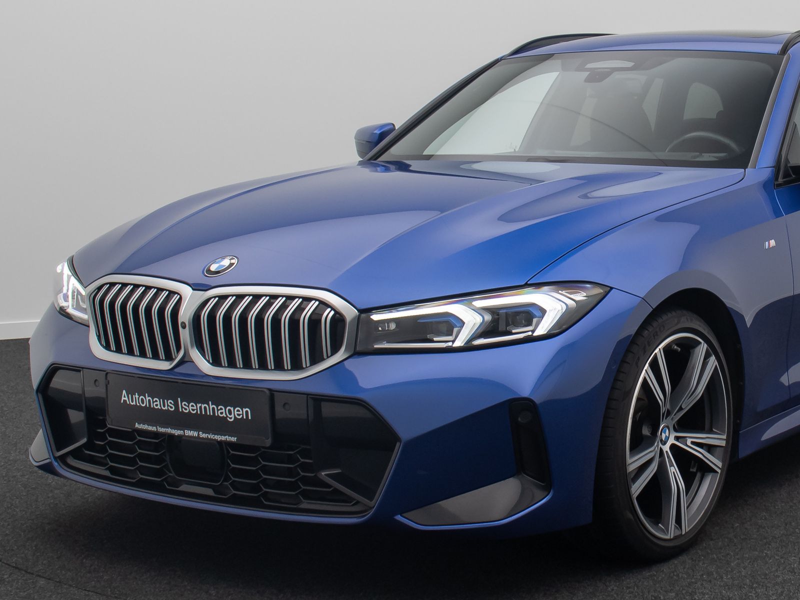 Fahrzeugabbildung BMW 320d xD M Sport 360° HUD DAB AHK Alarm Panorama