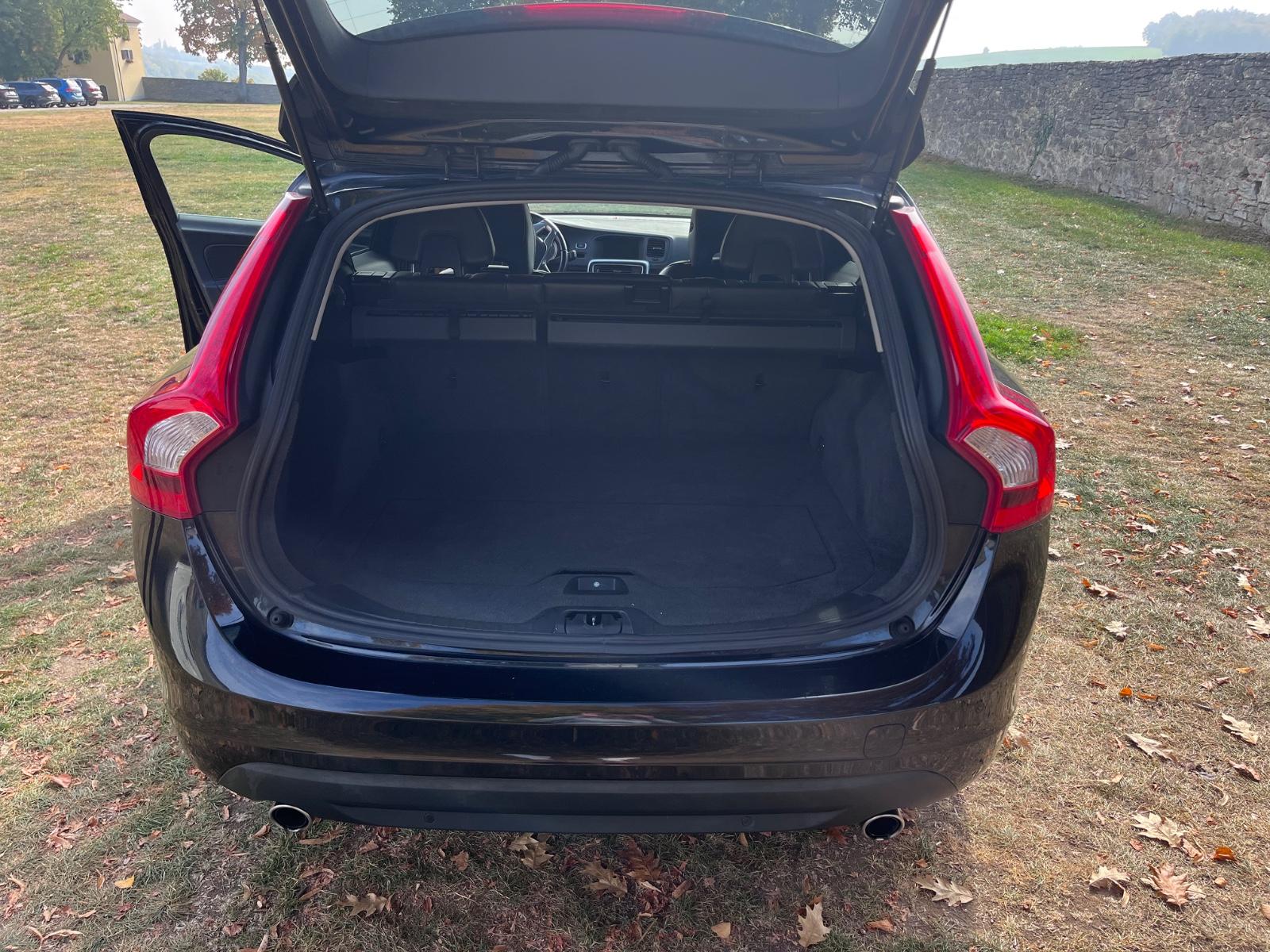 Volvo V60 2011 — photo 5