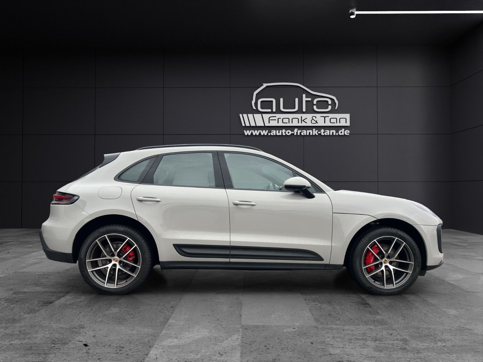 Fahrzeugabbildung Porsche Macan S* Navi*Kamera*AHK* PASM*Sitzheizung*
