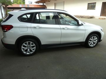 BMW X1 - 10