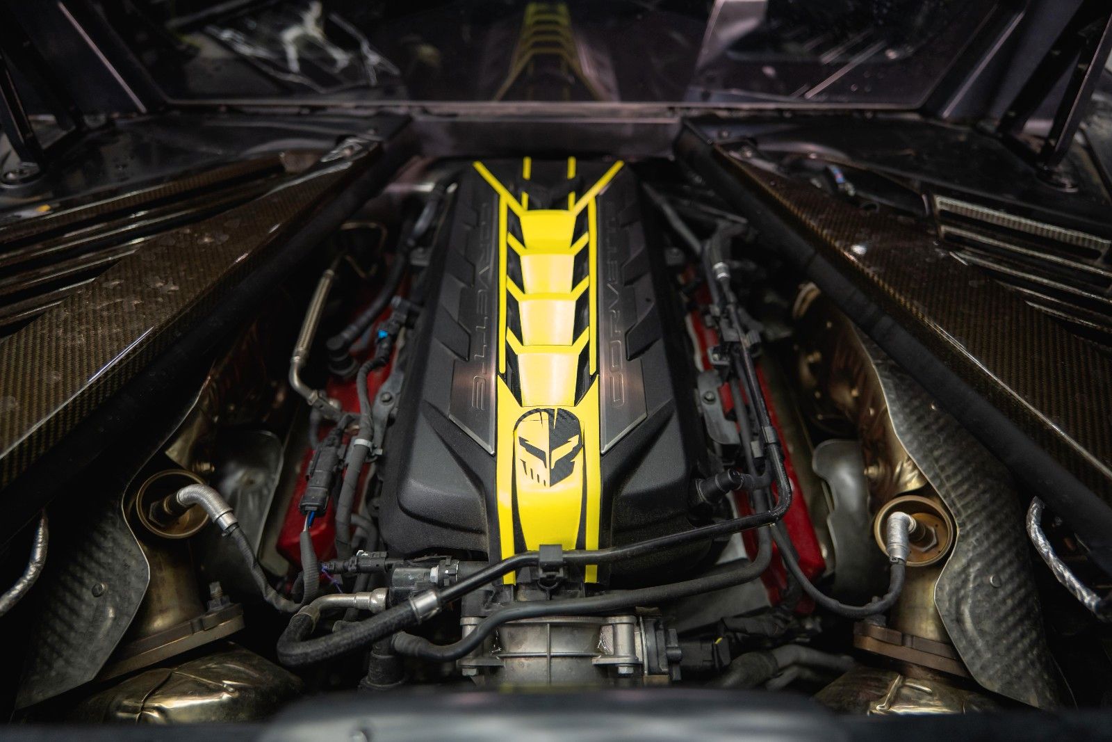 Fahrzeugabbildung Corvette C8 Stingray 3LT Targa Z51 Performa. Lift Carbon