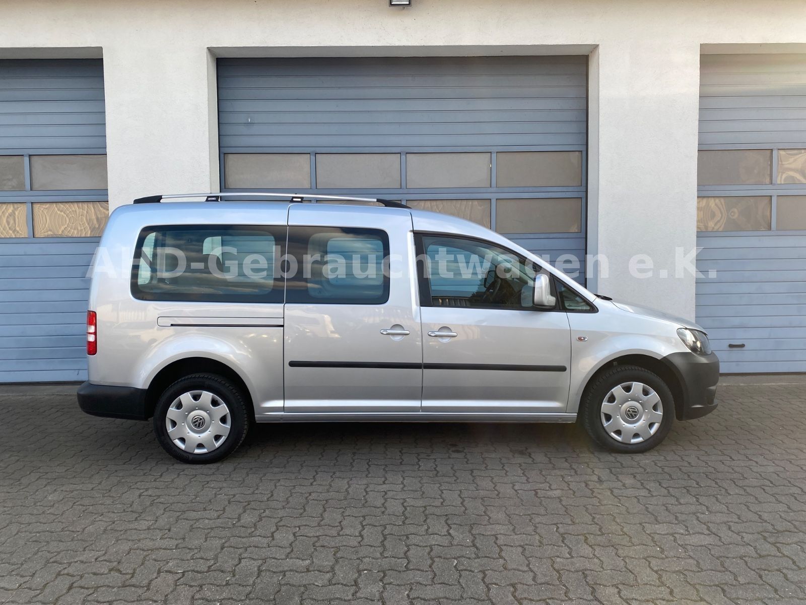 Fahrzeugabbildung Volkswagen Caddy Maxi 2.0 Roncalli 7-Sitzer
