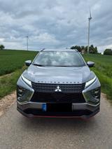 Mitsubishi Eclipse Cross 2.4 PLUG-IN HYBRID 4WD Select ... - Mitsubishi Eclipse Cross von privat