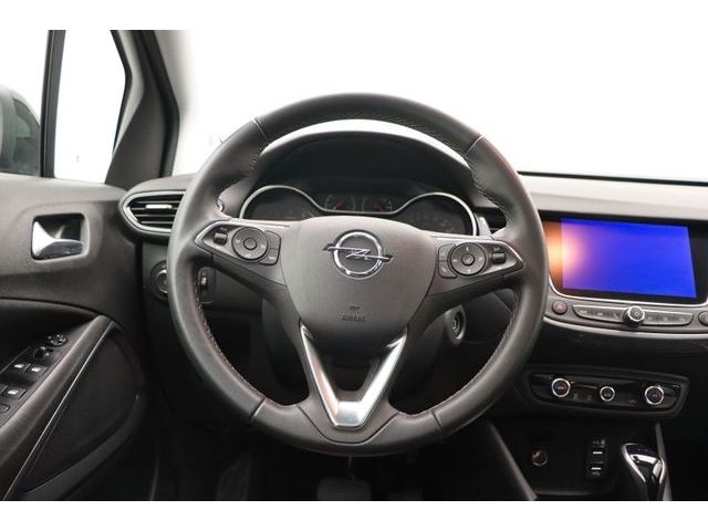 Fahrzeugabbildung Opel Crossland 1.2 Elegance AUT PANO LED NAVI