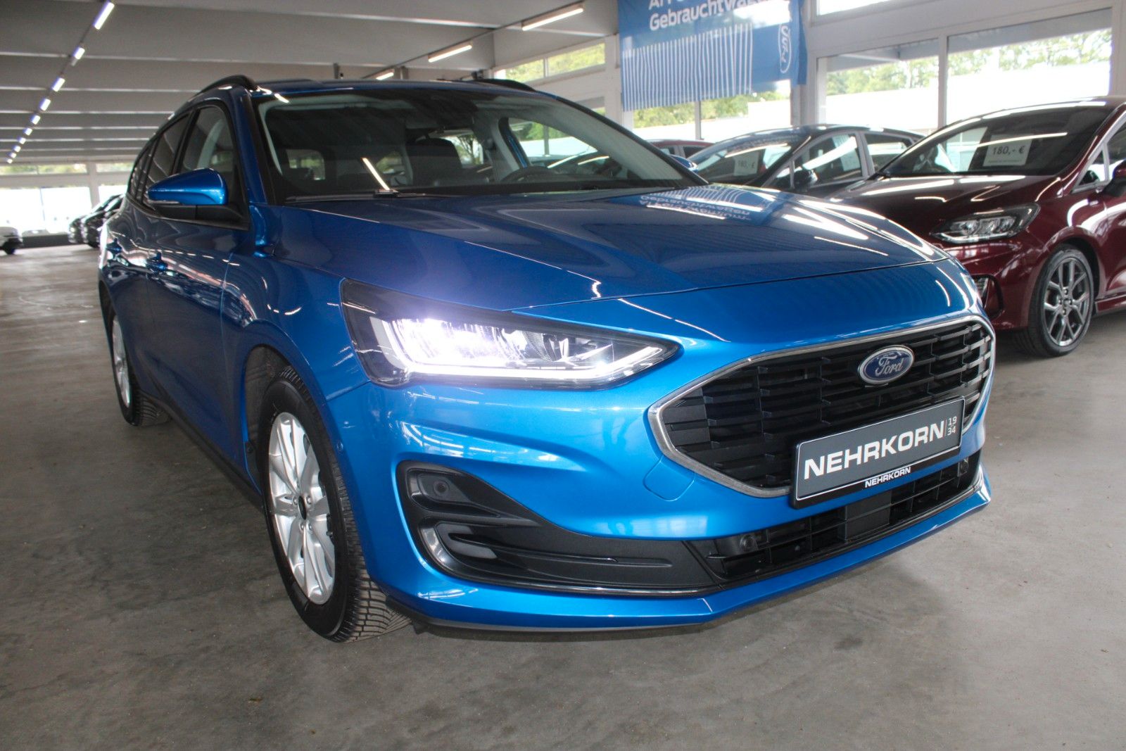 Fahrzeugabbildung Ford Focus Cool & Connect Aut. LED CAM PDC WinterPak.