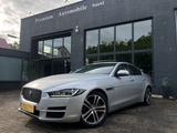 Jaguar XE Prestige*1°Hand*PANO*KAMERA*NAVI*LEDER*XENON* - Jaguar XE: Prestige