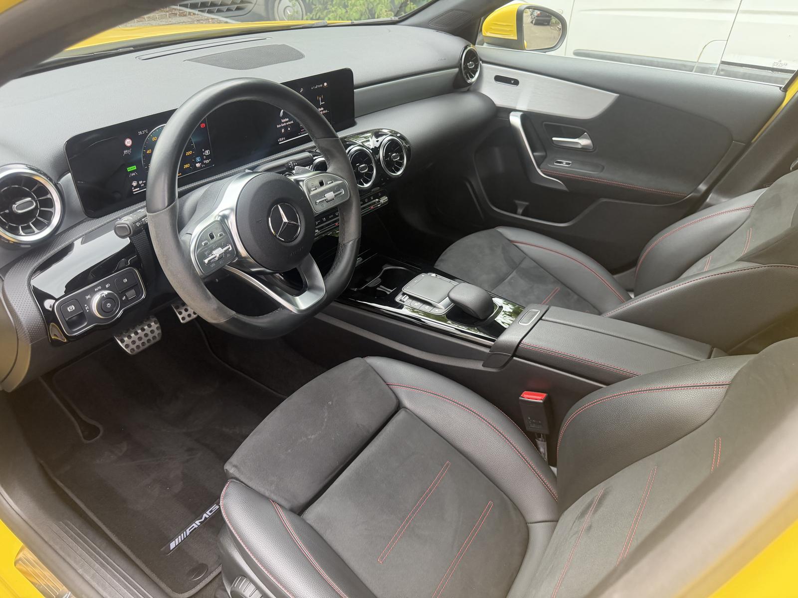 Mercedes-Benz A 250 e AMG LED MBUX Distronic Pano Kamera-360°