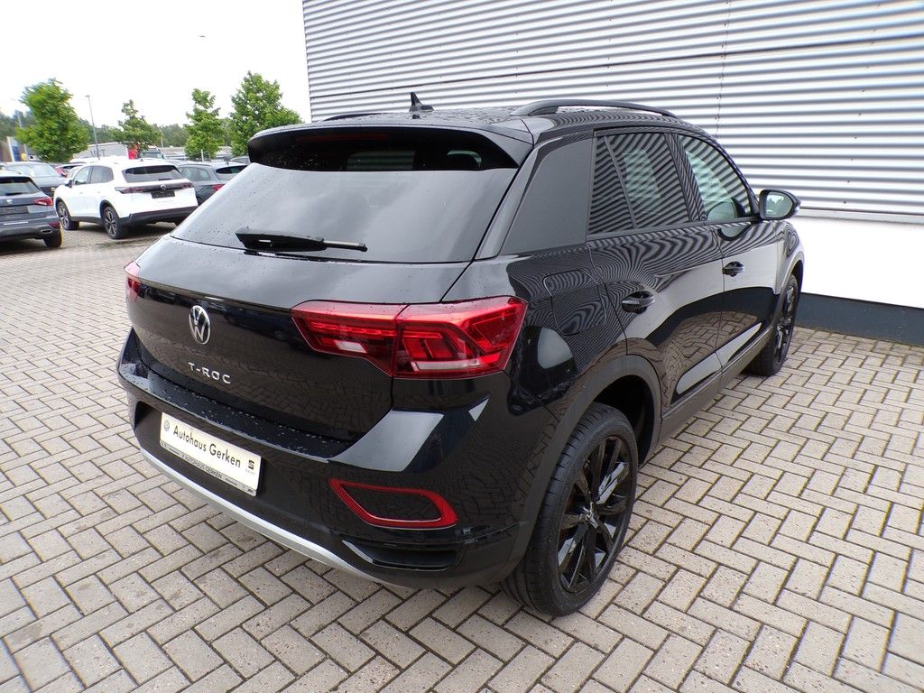 Fahrzeugabbildung Volkswagen T-Roc  2.0 TDI SCR DSG *Style*ACC*LED*Navi*Black