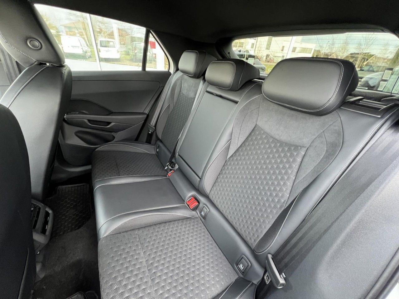 Volkswagen T-Roc - Bild 9