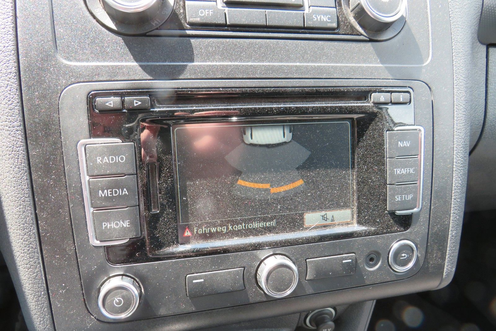 Fahrzeugabbildung Volkswagen Caddy TDI WoMo KLIMA GRA AHK NAVI