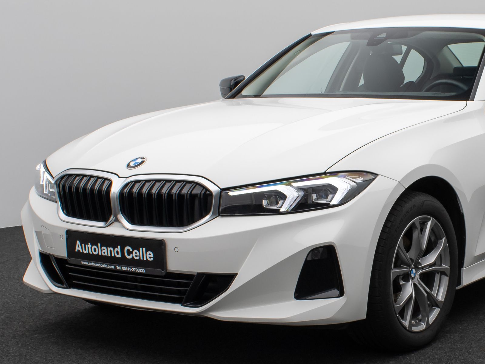 Fahrzeugabbildung BMW 320i xD DAB CockPit+ PDC DrivingAssit AHK Sport