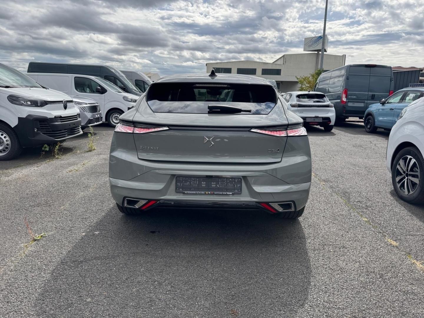 DS Automobiles DS4 E-Tense 225 La Premiere Panodach Digi-Cockpi