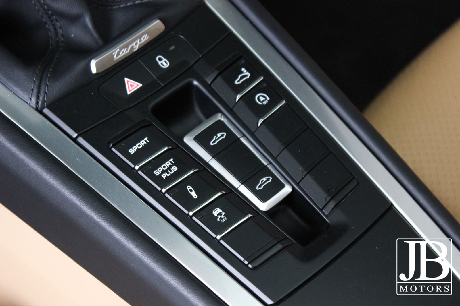 Fahrzeugabbildung Porsche 991 Targa 4 Approved BOSE Schalter