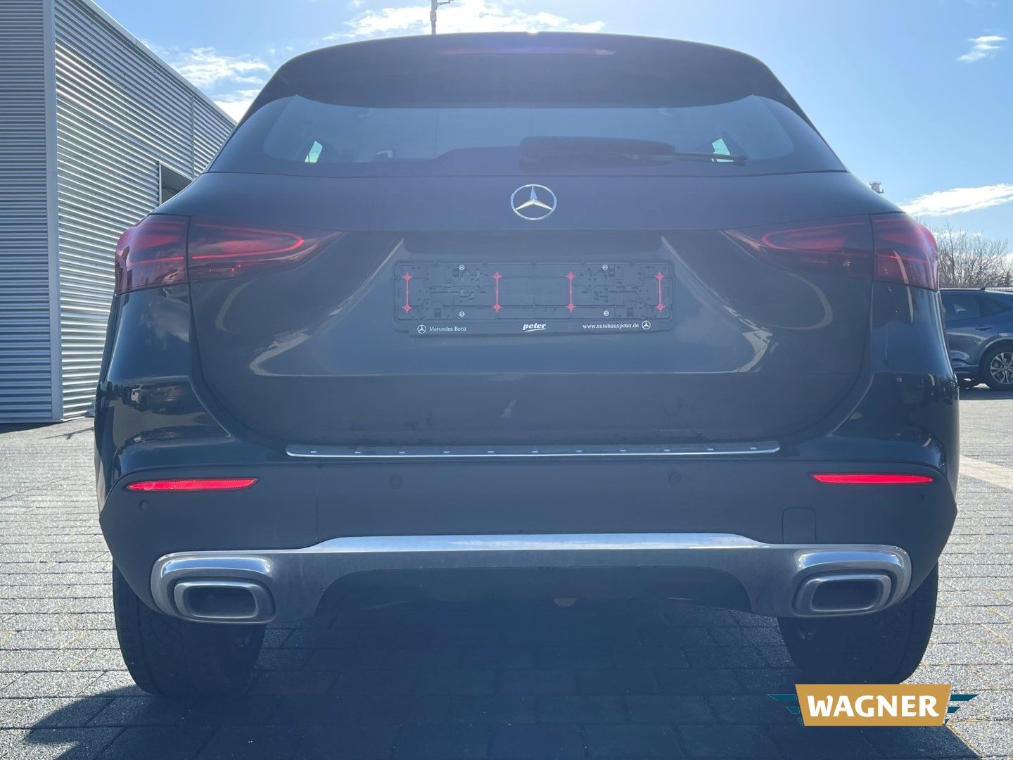 Fahrzeugabbildung Mercedes-Benz GLA 180 LED Navi Sitzheizung Frontschaden